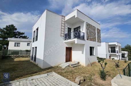 Konut-Villa