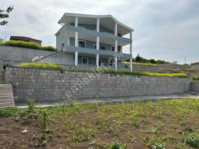Konut-Villa