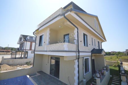 Konut-Villa