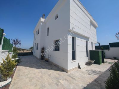 Konut-Villa