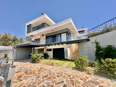 Konut-Villa