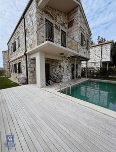 Konut-Villa