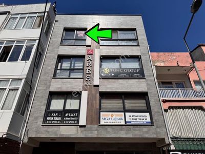 Kuşadası Adliye Binasına 150mt Yakınlıkta 3+1 Ofis!