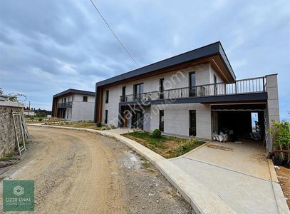 Konut-Villa