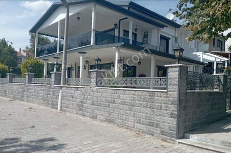 Konut-Villa
