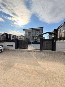 Konut-Villa