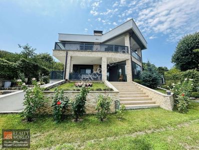 Konut-Villa