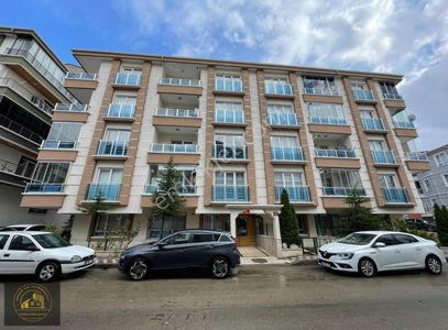 Cengiz Vip Gayrimenkul Şengülüm Market Yakını Fırsat 2+1 Daire