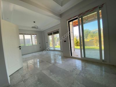 Konut-Villa