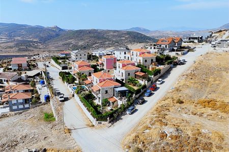 Konut-Villa