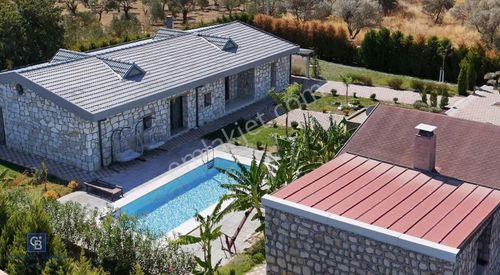 Konut-Villa