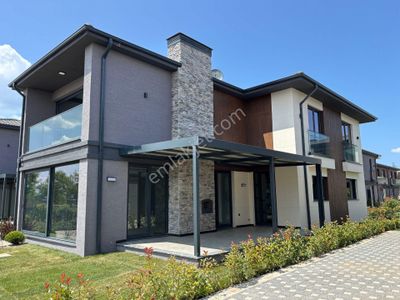 Konut-Villa
