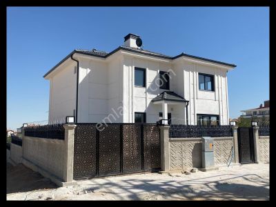 Konut-Villa