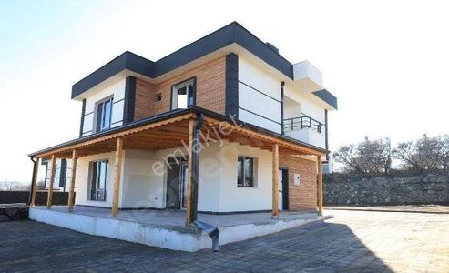 Konut-Villa