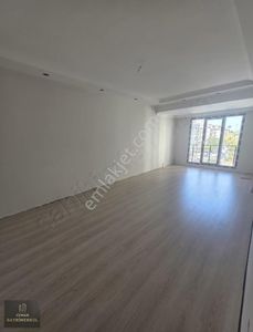 Uzman Dan Avcılar Merkez Mh. Sıfır Bina 4+2 Dubleks Daire