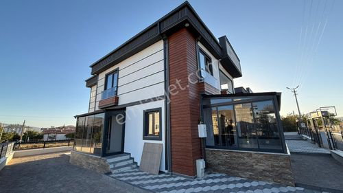 Konut-Villa