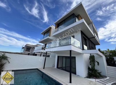 Konut-Villa