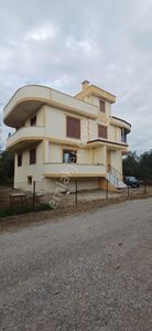 Konut-Villa