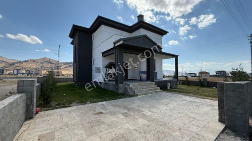 Konut-Villa