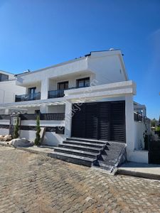 Konut-Villa
