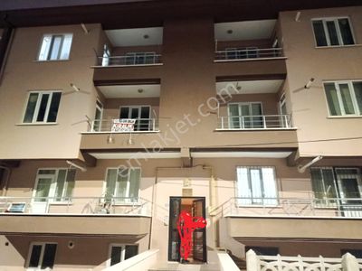 Afyon Tezcan Emlaktan Fatih Mahallesinde 3+1 Kiralık Daire