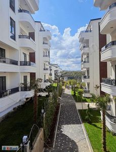 Başiskele Yeşilyurt Mah. 3+1 160m2 Site İçi Sıfır Bahçe D. Daire