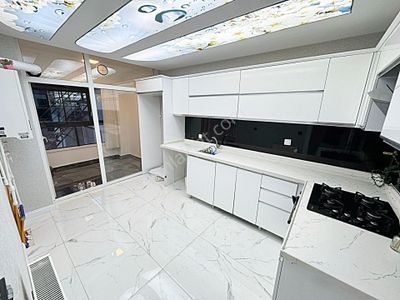 Keçiören Karakaya Mah Zemin Katta Altı Daire Ebeveyn Banyolu Full Yapılı