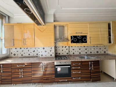 Babil Emlaktan Kiralık Beşevlerde Cadde Üzeri 3+1 Geniş Daire