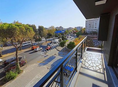 İşyeri-Apartman Dairesi