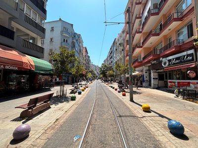 Bahariye Caddesi Üzeri 1.kat Masrafsız İskanlı 95m2 Satılık 2+1