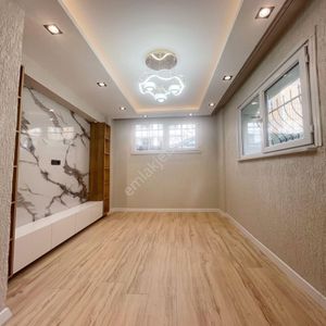 Kale Yapıdan Metrobüs Lokasyonunda Satılık 2+1 Bahçe Katı