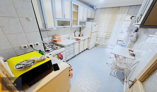 Atiş Caddesinde Merkezi Lokasyonda Bagımsız Krediye Uygun 3+1