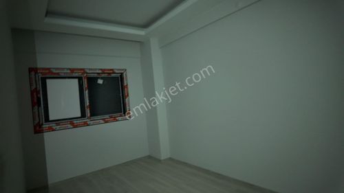 Turpa Heykelden Zeytinlik^te İzban Yakını Sıfır Daire