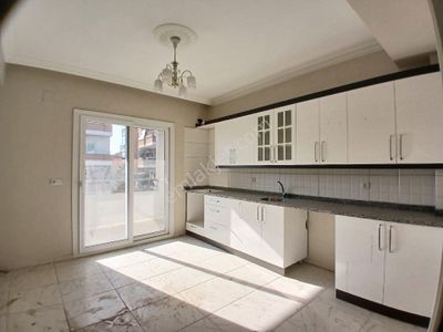 Yağmur Emlak'tan 3+1daire Satılık