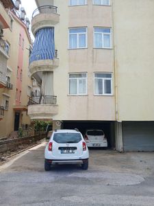 Barışmanço Parkına Bakan Garaj Üzeri 1.kat 3+11