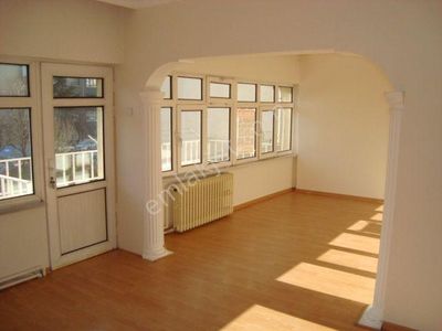 Empa Aydınlıkevler'den Türkiş Bloklarında 2. Katda Kiralık Daire