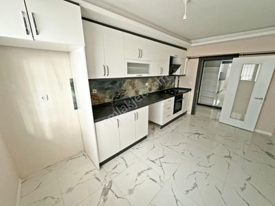 Basın Caddesi Yanı Yeni Bina Full Yapılı 3+1 Kapalı Otoparklı Fırsat