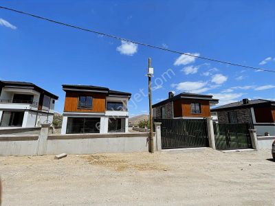 Konut-Villa