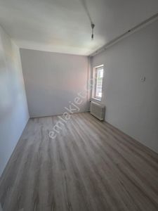 Kale Mah Lozanevleri Sitesinde Satılık 5. Katta 3+1 Daire.. Merkezi Sistem Doğalgaz Isıtmalı