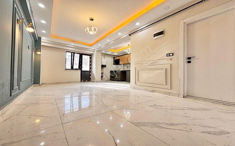 Çift Girişli İskanlı Kombili Yerden Isıtmalı Ankastre Setli 1+1