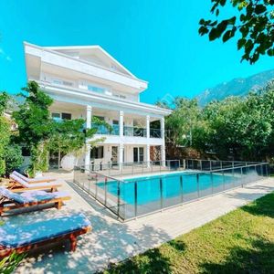 Konut-Villa