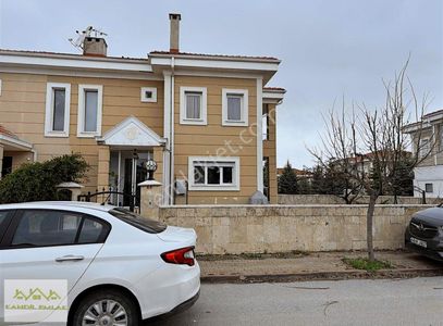 Konut-Villa