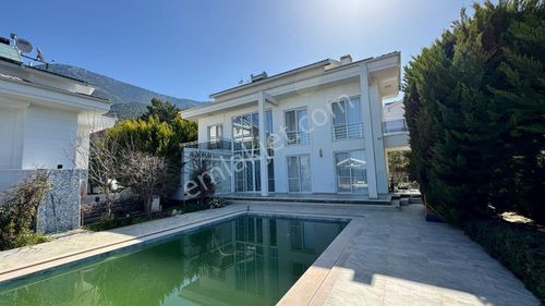 Konut-Villa