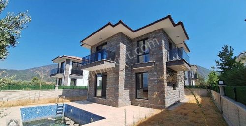 Konut-Villa