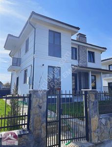 Konut-Villa