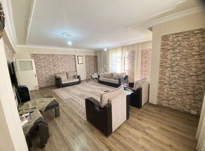 Gaziler Merkezi Konumda Acil Satılık 3+1 Fırsat Daire