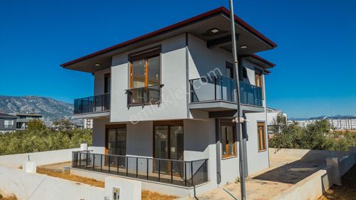 Konut-Villa