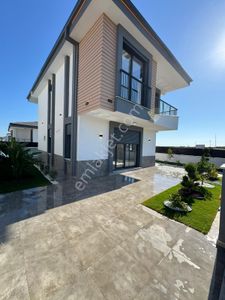 Aydın Didim Efeler Mahallesinde Denize Yakın Müstakil Havuz Lu Villa