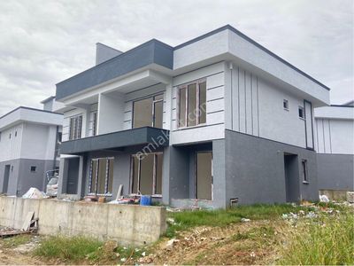Konut-Villa