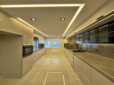 Cadde34 Yapı'dan Açık&kapalı Otoparklı Sitede 3+1 Full Dekorlu 160 M2 Satılık Daire!!!